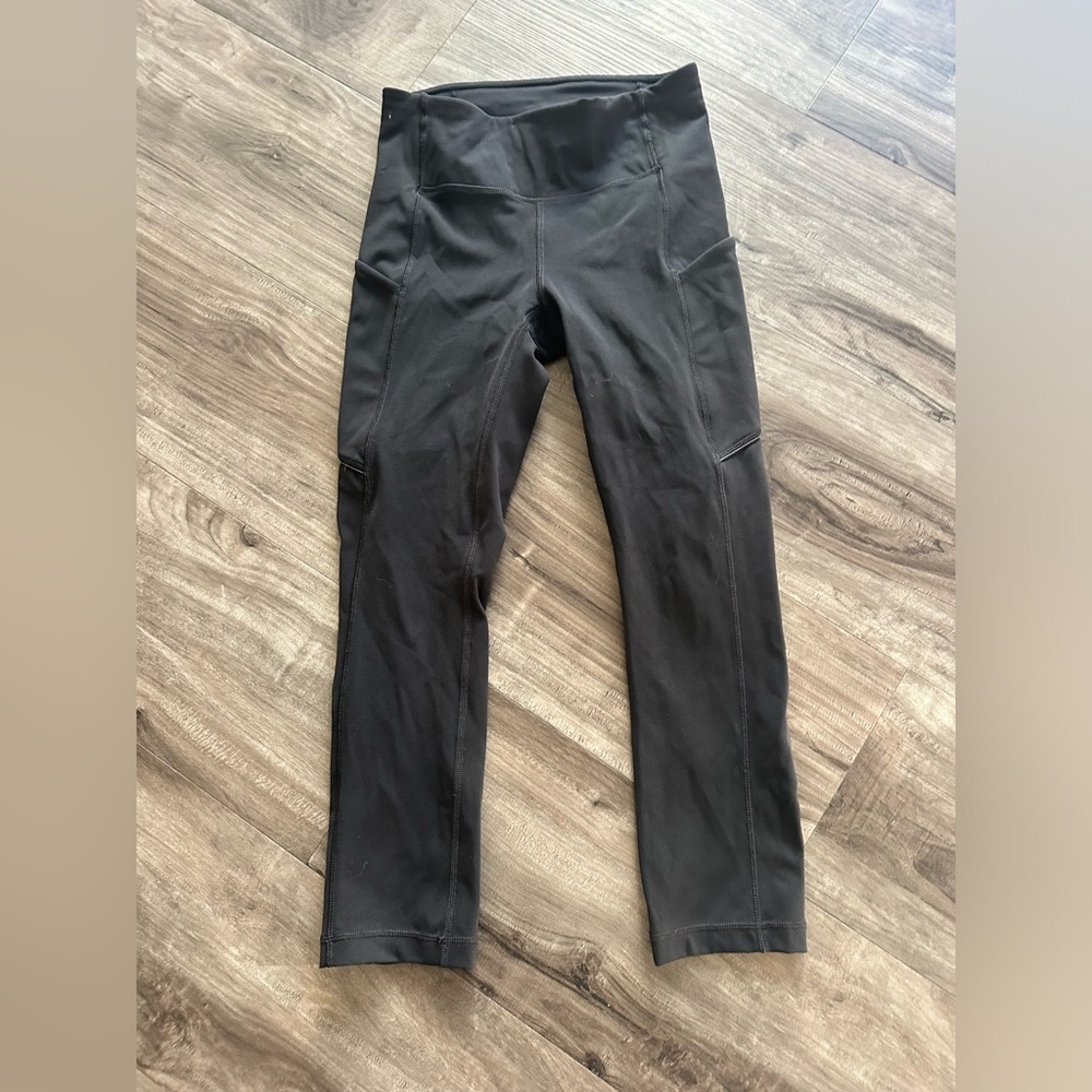Lululemon Capri Leggings — Size 2 — Black